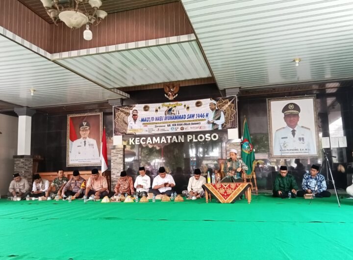 Maulid Nabi di Kecamatan Ploso