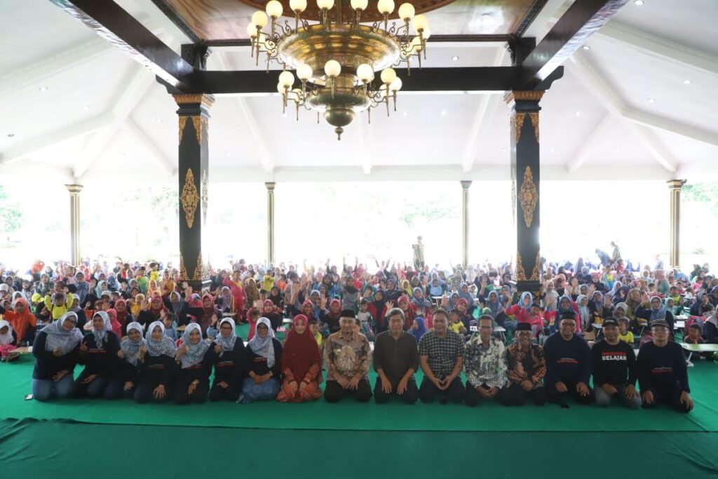 Kolase 2024 Meriahkan HUT ke-114 Pemkab Jombang, Pj Bupati Ajak Anak-Anak Berkontribusi Menuju Indonesia Emas.