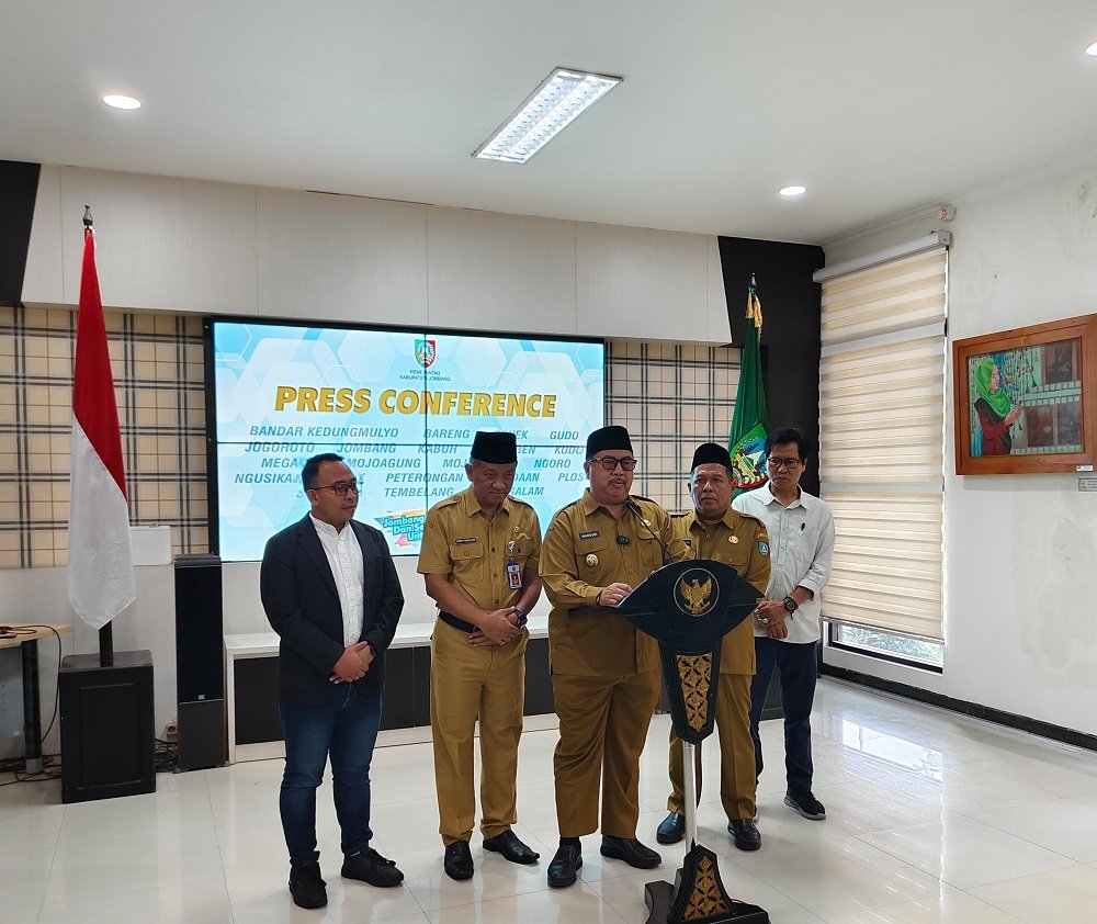 100 Hari Kerja Abah Warsubi: Gebrakan Nyata untuk Jombang Maju. /jombangkab.go.id