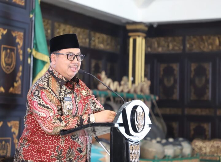 Kebersamaan Hangat di Pendopo: Silaturahmi Lintas Generasi Warnai Halalbihalal Paguyuban Ringin Contong. /jombangkab.go.id