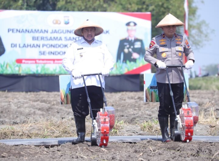 Santri Se-Indonesia Tanam Jagung Serentak, Wakapolri Hadiri Launching di Ponpes Tebuireng Jombang