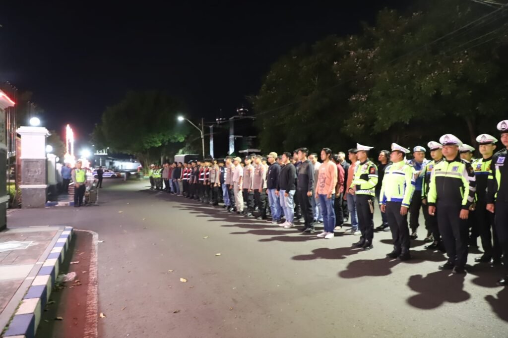 TNI-Polri dan Pemkab Jombang Gelar Patroli Skala Besar Jaga Kamtibmas. /jombangkab.go.id