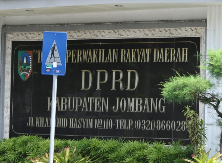 Bamus DPRD Jombang Bahas Laporan Bulan Juli dan DIK Agustus 2025. /setwan.jombangkab.go.id