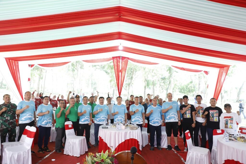 Pemkab Jombang dan Kejaksaan Agung Tanam Pohon di Sumberboto: Wujud Sinergi untuk Alam yang Lestari. jombangkab.go.id