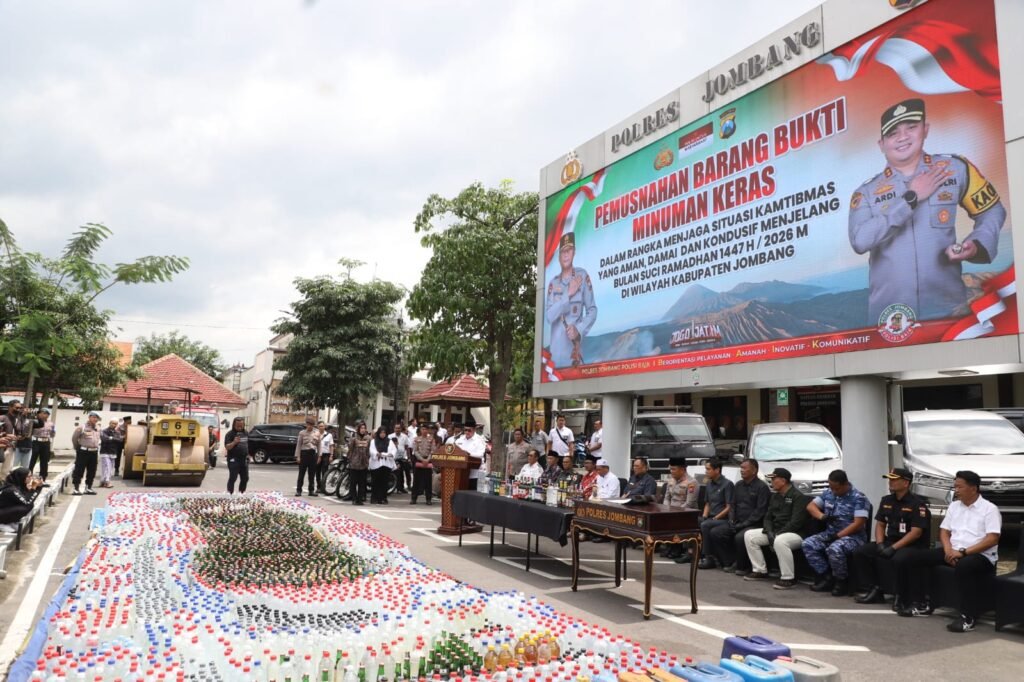 Jelang Ramadan 1447 H, Ribuan Botol Miras Dimusnahkan di Mapolres Jombang