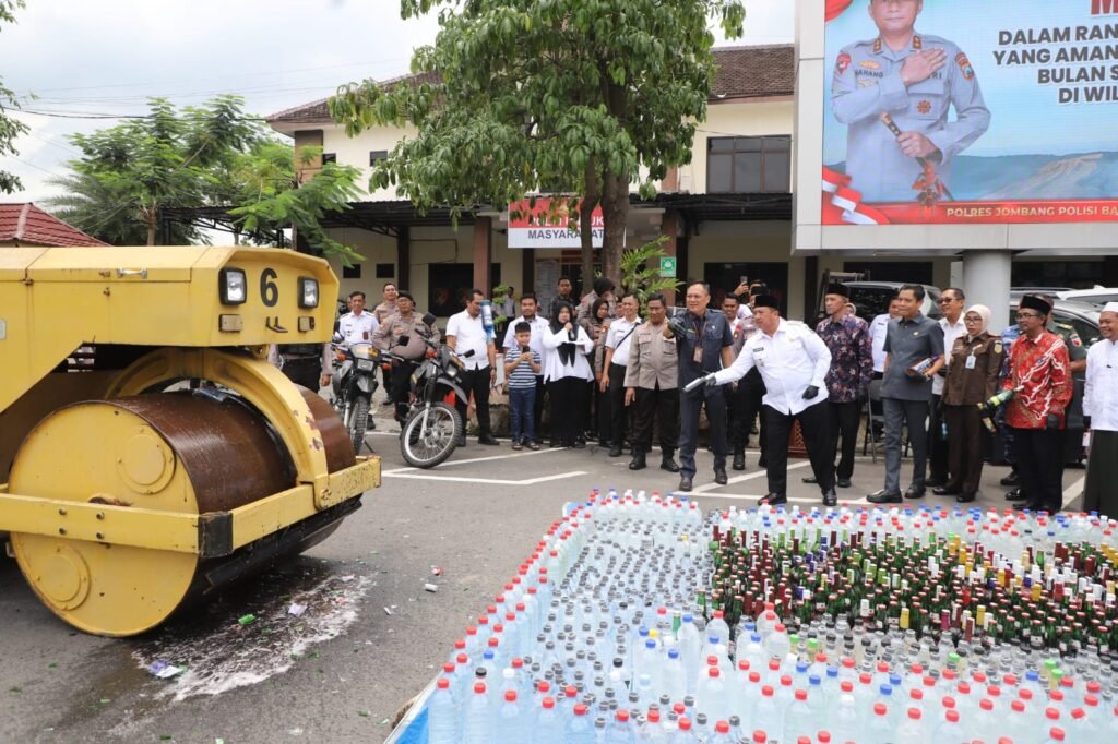Jelang Ramadan 1447 H, Ribuan Botol Miras Dimusnahkan di Mapolres Jombang