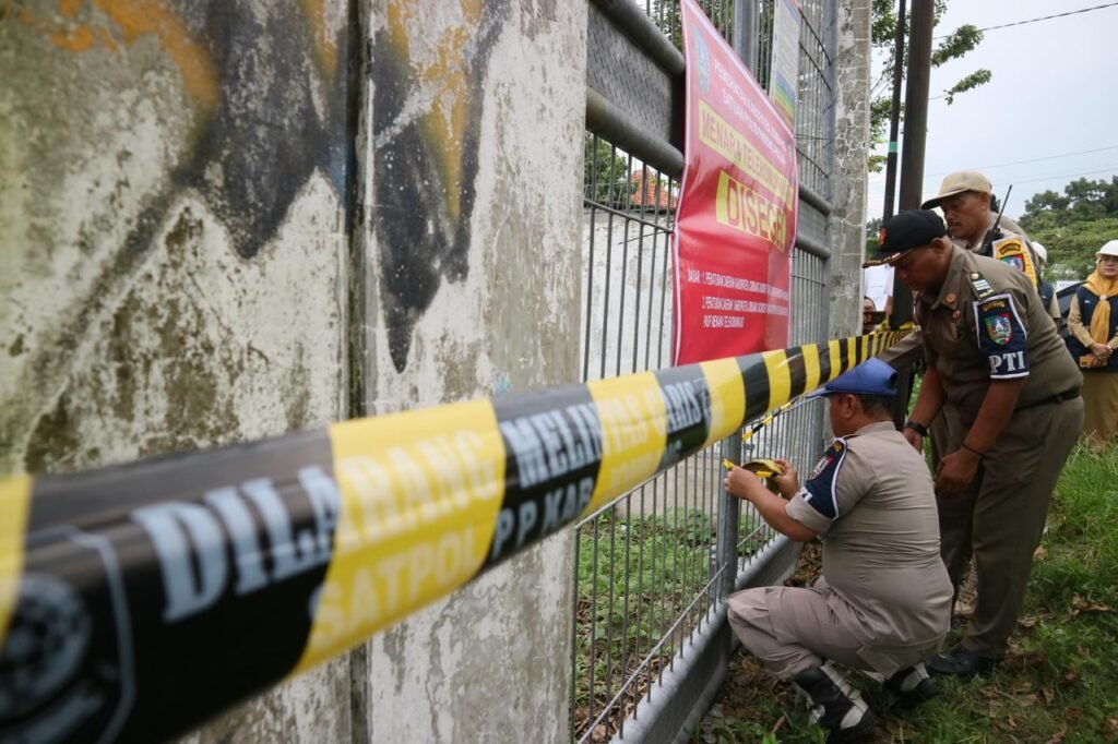 Dari 314 Tower, Hanya 9 Ber-SLF, Pemkab Jombang Lakukan Penyegelan Bertahap