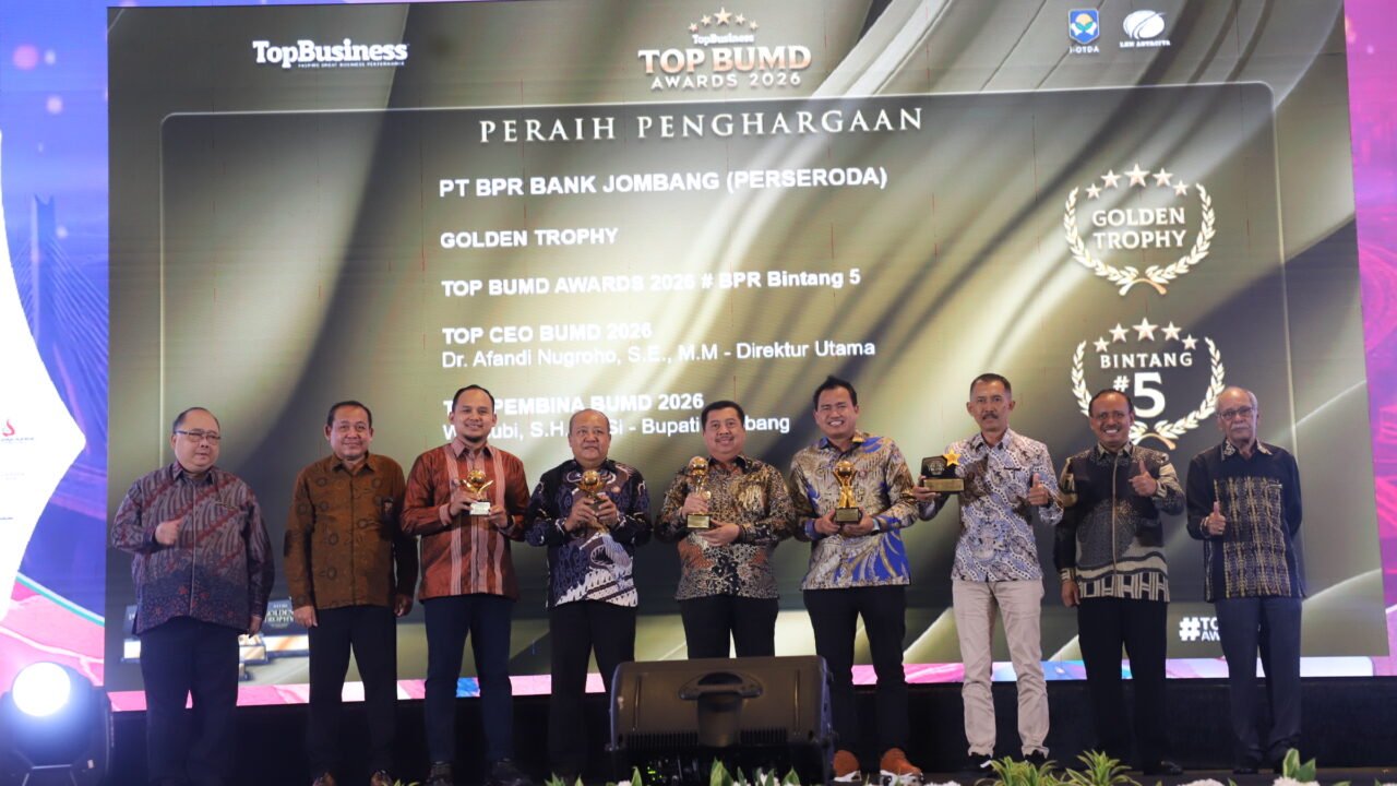 Bupati Warsubi Raih TOP Pembina BUMD 2026, Jombang Borong Penghargaan Nasional