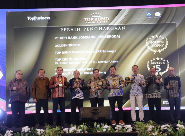 Bupati Warsubi Raih TOP Pembina BUMD 2026, Jombang Borong Penghargaan Nasional