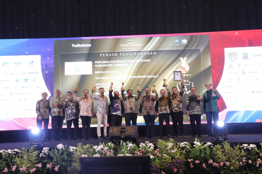 Bupati Warsubi Raih TOP Pembina BUMD 2026, Jombang Borong Penghargaan Nasional