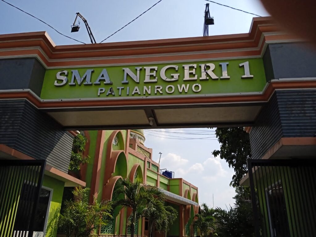 Dugaan Minim Transparansi Dana BOS, SMAN 1 Patianrowo Jadi Sorotan Wali Murid