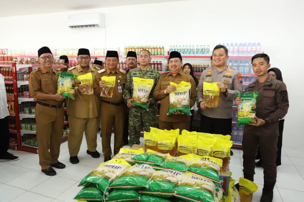 Jombang Perkuat Ekonomi Desa, Bupati Warsubi Ikuti Peresmian Nasional Koperasi Merah Putih