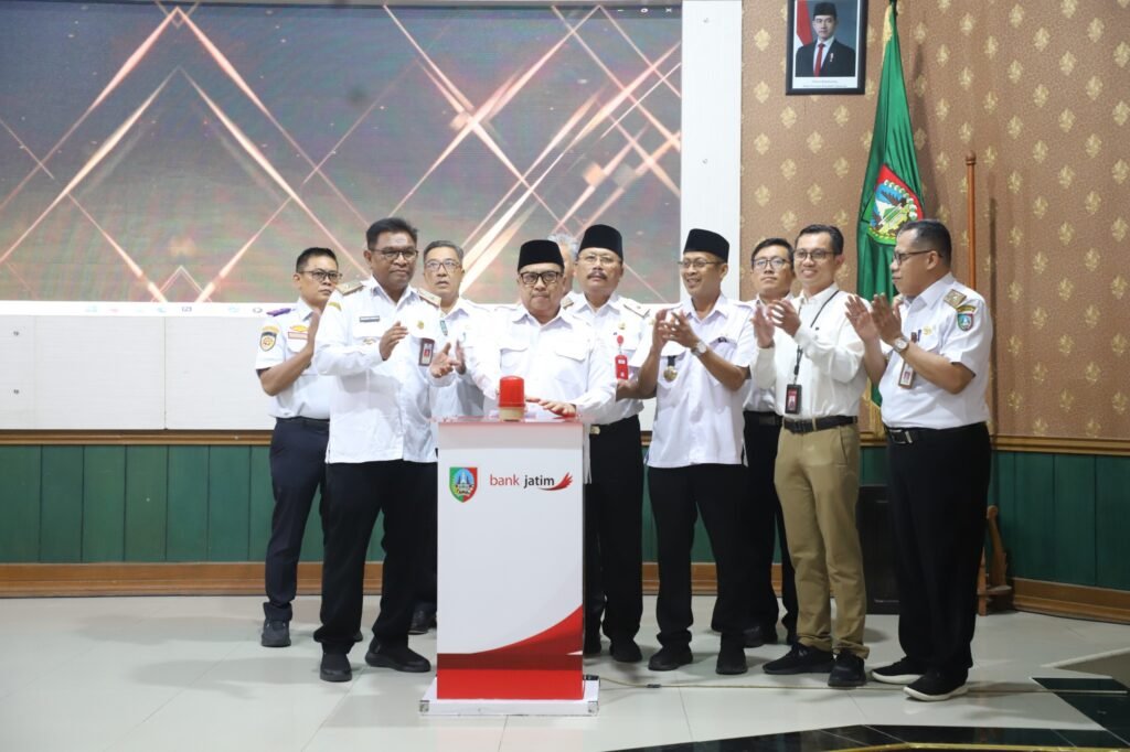 Jombang Percepat Eliminasi TBC, Bupati Warsubi Luncurkan Gerakan "Jombang SAE" dan Perbup Skrining Aktif