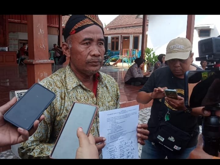 Ratusan Warga Banaran Kulon Gelar Aksi Unjuk Rasa, Tuntut Penyelesaian Sertifikat Tanah dan Transparansi BUMDes