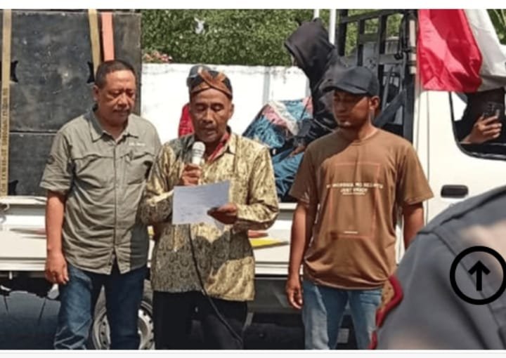 Ratusan Warga Banaran Kulon Gelar Aksi Unjuk Rasa, Tuntut Penyelesaian Sertifikat Tanah dan Transparansi BUMDes