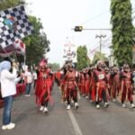 Bupati Jombang Berangkatkan 162 Peserta Gerak Jalan Ngoro Jombang (ROJO), Tekankan Disiplin dan Kekompakan