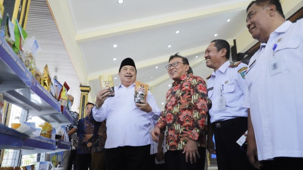 UMKM Jombang Didorong Naik Kelas, Pemkab Gandeng Indomaret Perluas Akses Pasar