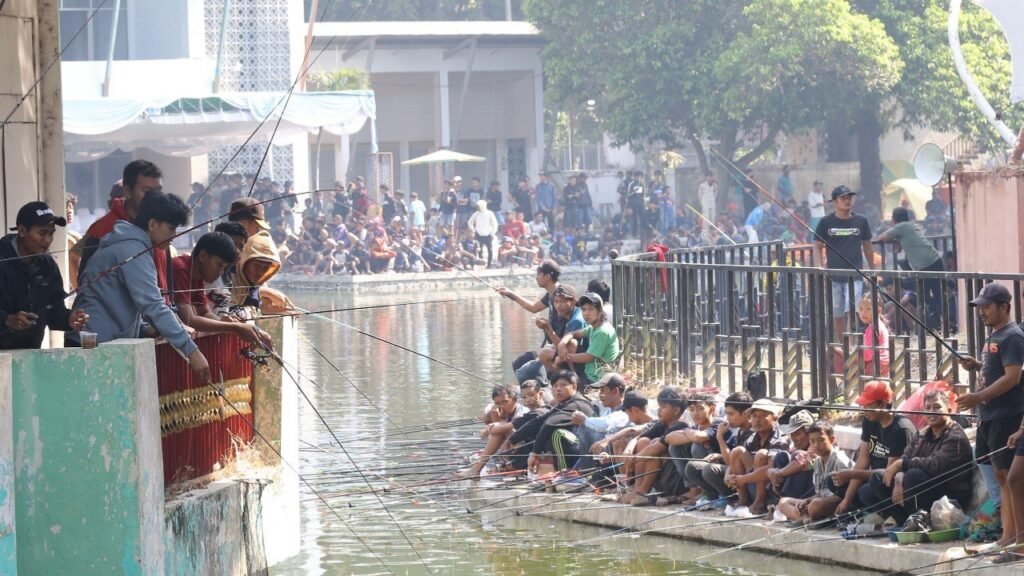 Tebar 2 Ton Ikan di Jombang Fest 2026, Jor-Joran Mancing Jadi Hiburan Warga Selama Lima Hari