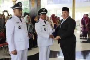 Dua Kades Antar Waktu Resmi Dilantik, Bupati Jombang Minta Desa Bersiap Hadapi Pilkades 2027
