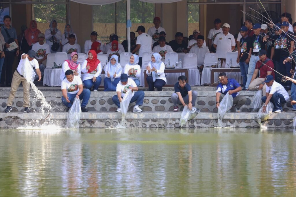 Tebar 2 Ton Ikan di Jombang Fest 2026, Jor-Joran Mancing Jadi Hiburan Warga Selama Lima Hari