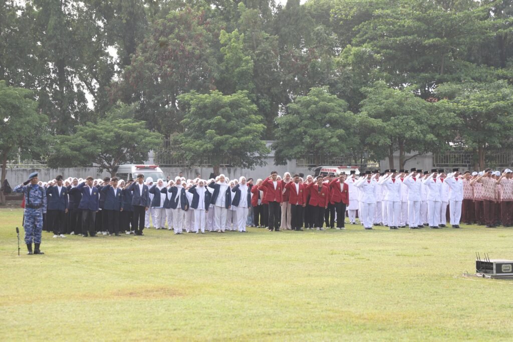 Gelora Semangat HSP ke-98: Pemkab Jombang Banjiri Pemuda Berprestasi dengan Beasiswa dan Penghargaan