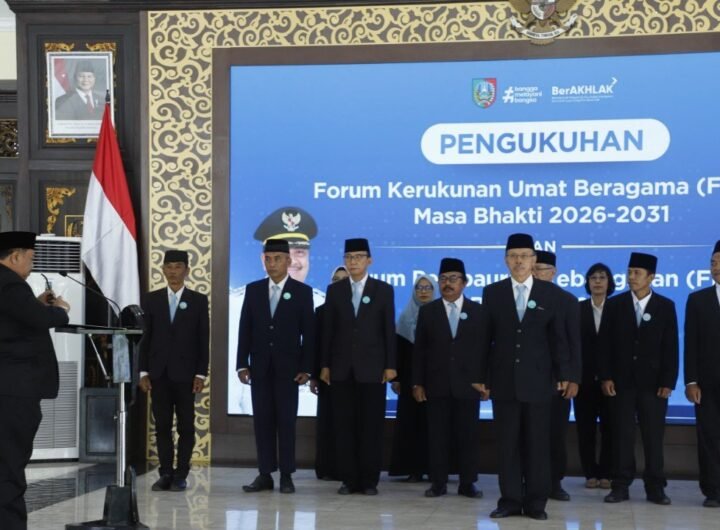 FKUB dan FPK Jombang Dikukuhkan, Bupati Warsubi Tekankan Pentingnya Jaga Kerukunan