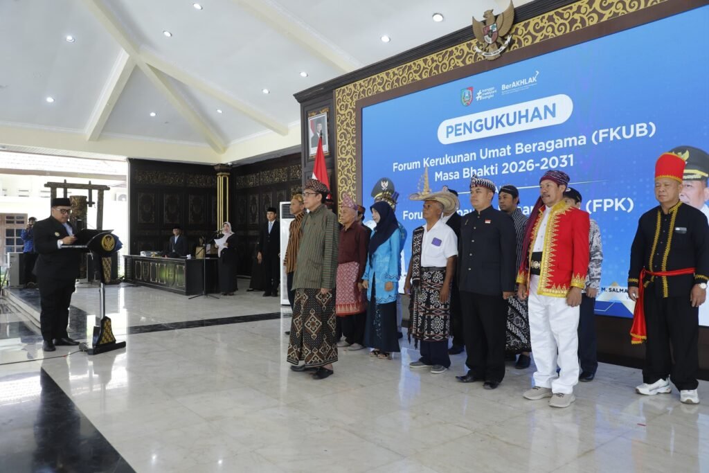 FKUB dan FPK Jombang Dikukuhkan, Bupati Warsubi Tekankan Pentingnya Jaga Kerukunan